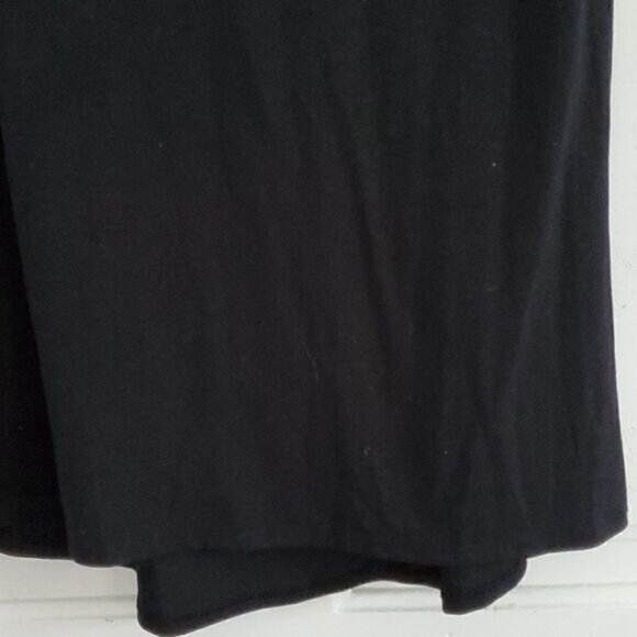 LuLaRoe Black Vneck High Low Tee - Picture 3 of 5
